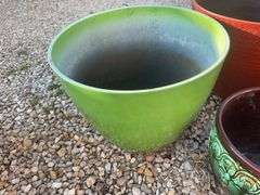 (6) planters - mostly plastic