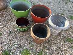 (6) planters - mostly plastic