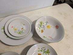 Matching flower dish set - see photos
