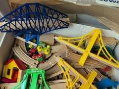 Sesame Street toy building blocks - roads and bridges