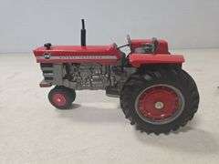 SCALE MODELS MASSEY FERGUSON 1130 DIESEL 1/16 SCALE TOY TRACTOR