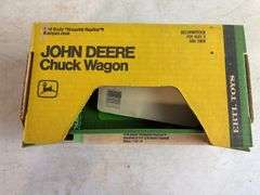 John Deere chuck wagon, stock #533 - 1/16 scale, dirty