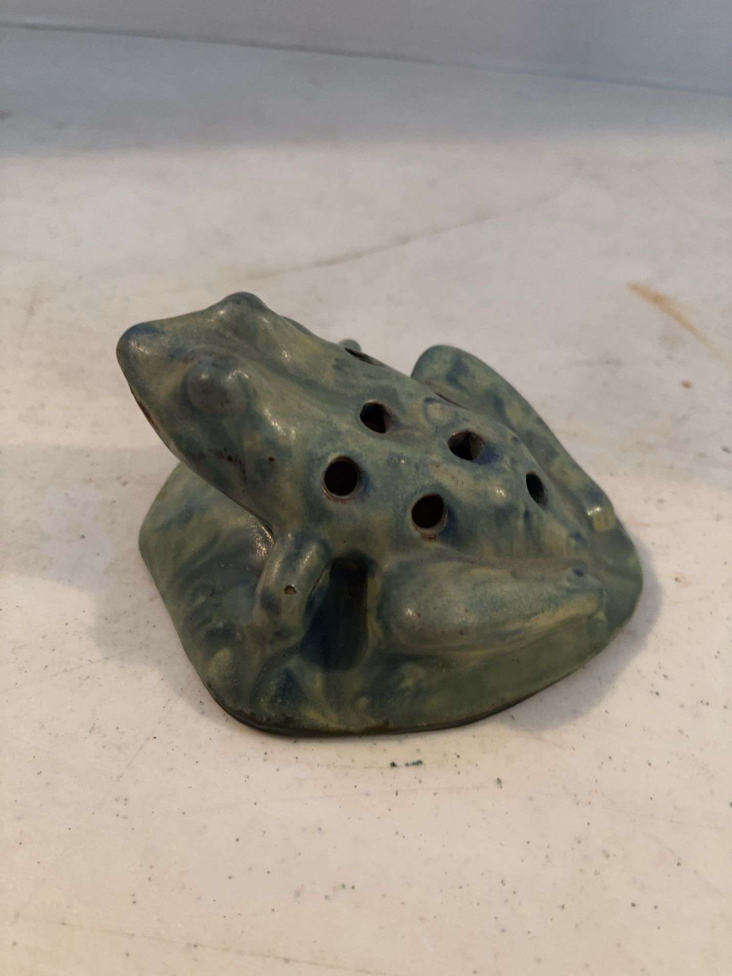 FULPER POTTERY ANTIQUE FLOWER FROG