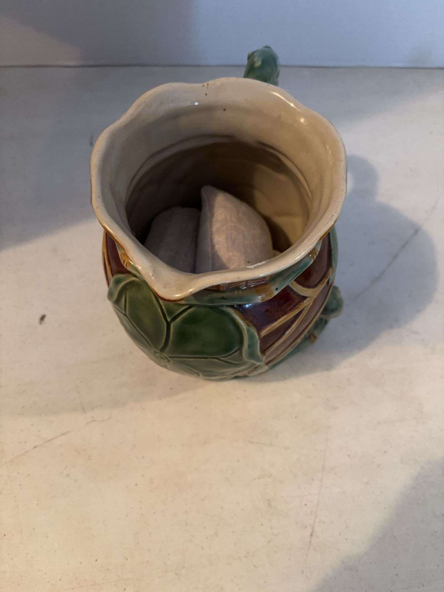 7” MAJOLICA FROG POTTERY PITCHER