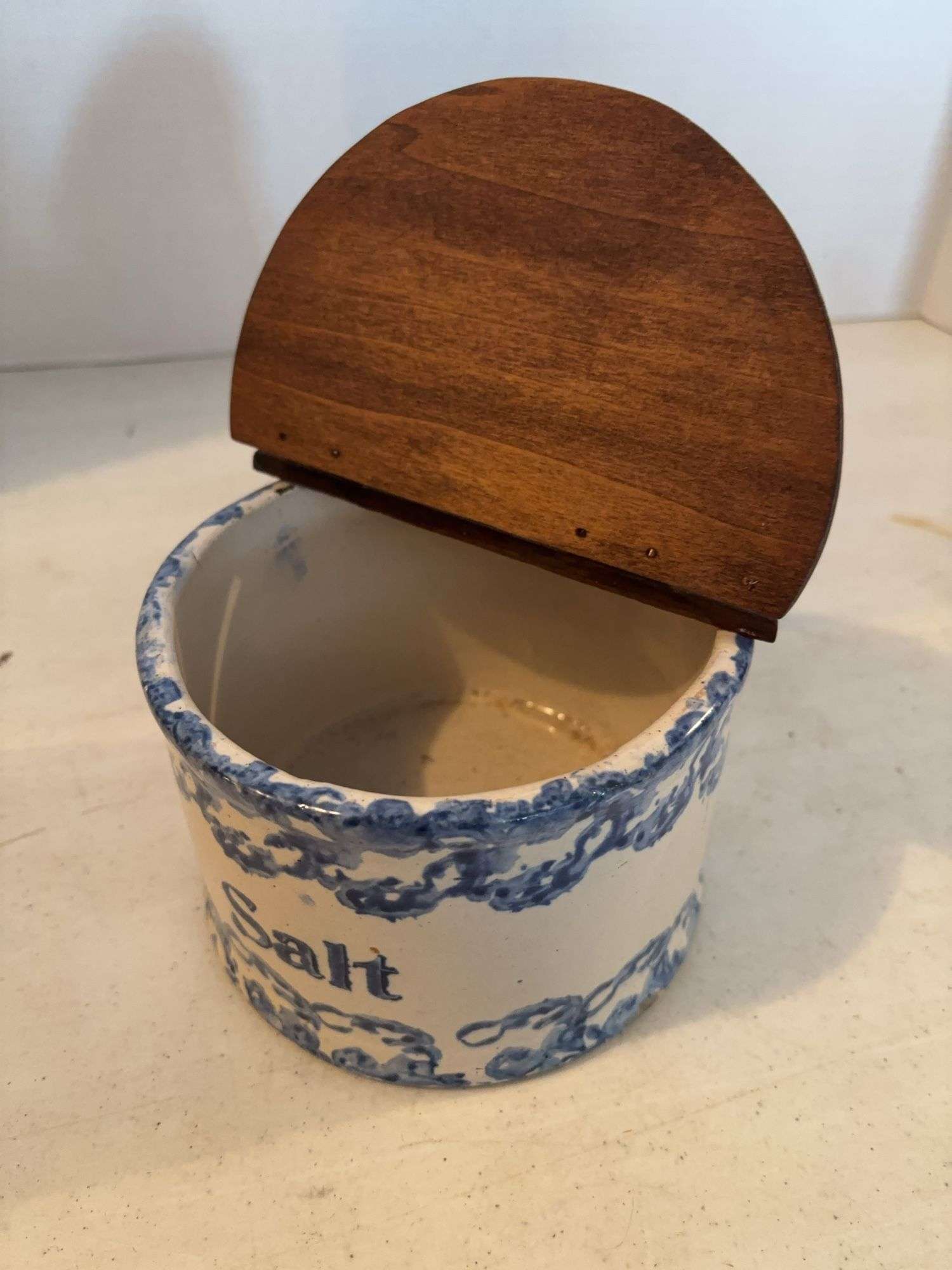 BLUE AND WHITE STONEWARE SALT CONTAINER WITH WOODEN LID 6”