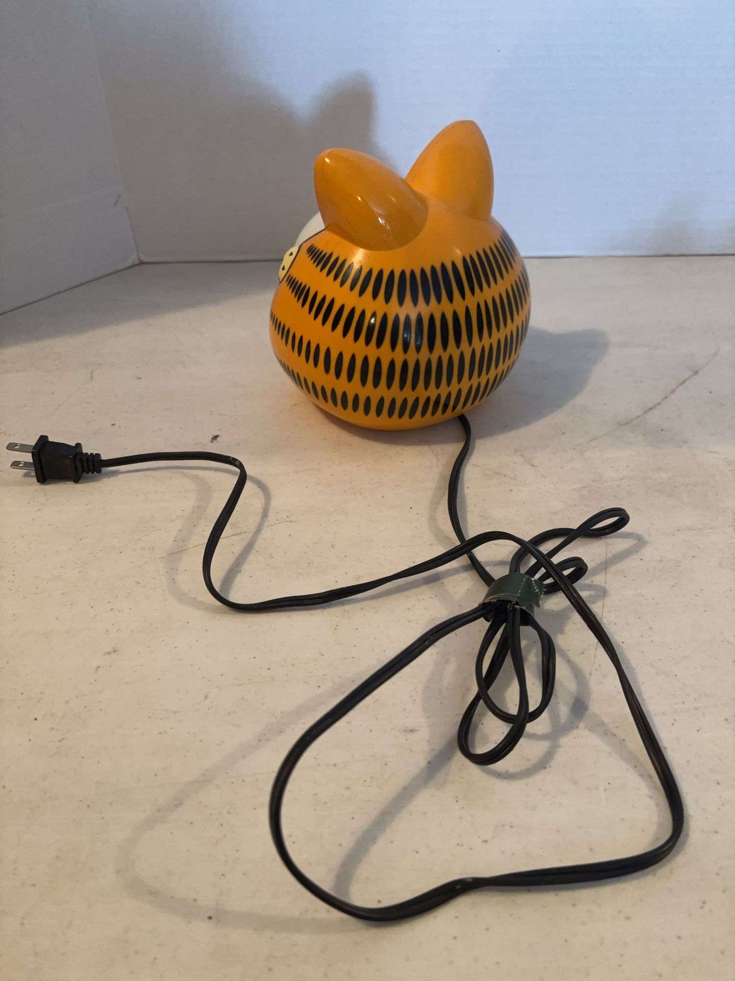 SUNBEAM ELECTRIC GARFIELD ALARM CLOCK 7”