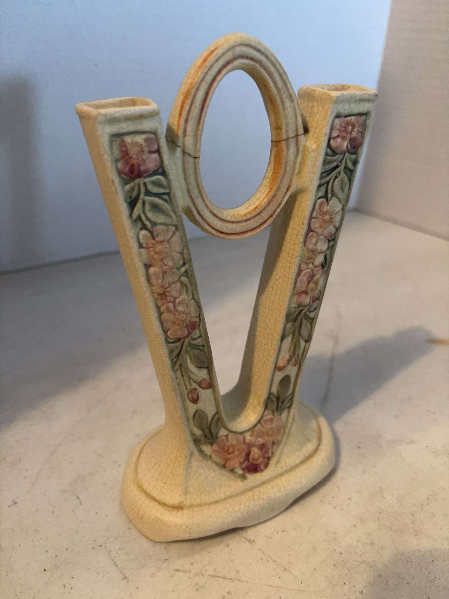 WELLER POTTERY 8” V VASE