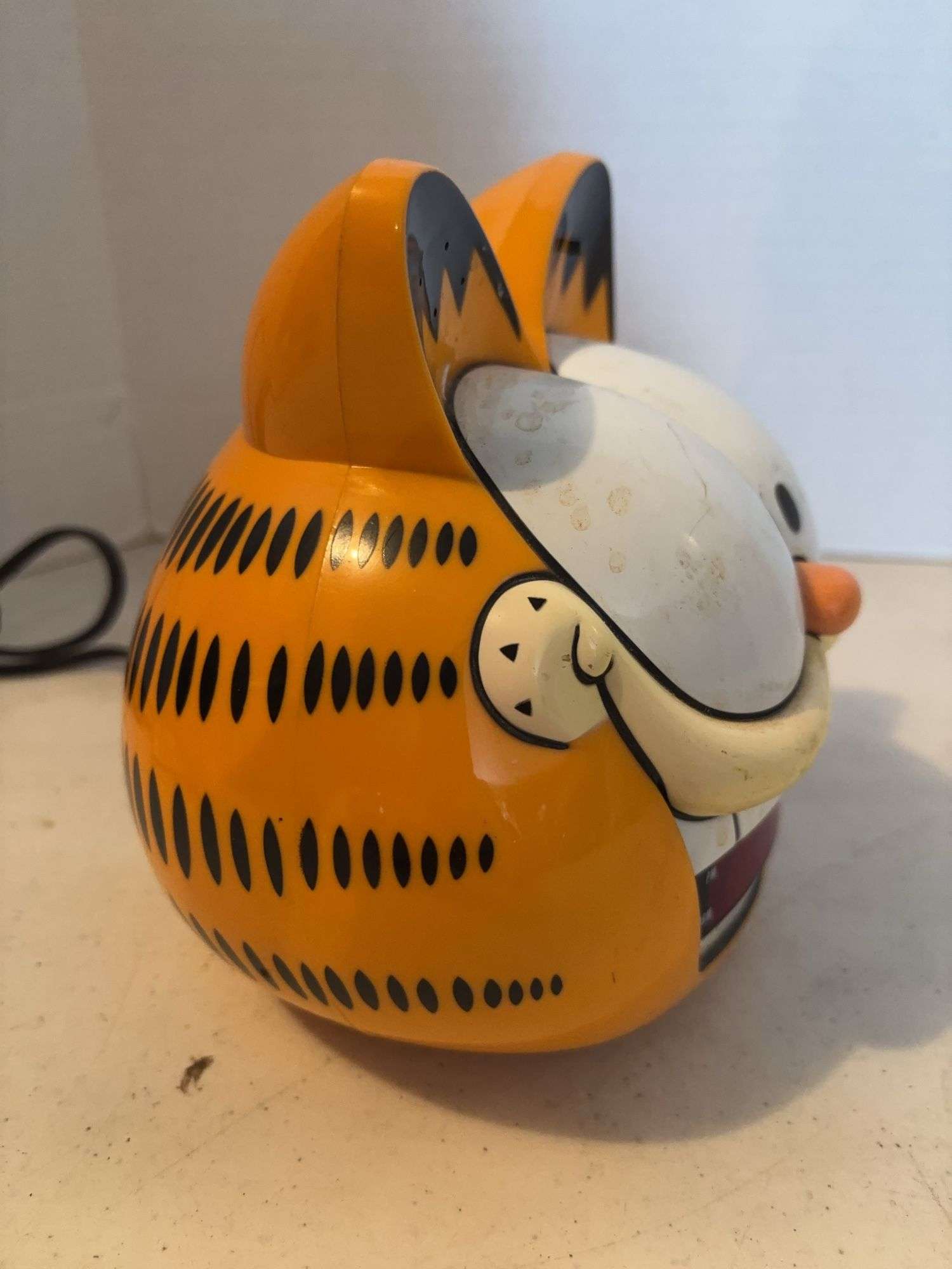 SUNBEAM ELECTRIC GARFIELD ALARM CLOCK 7”