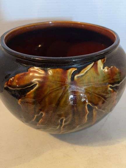 WELLER POTTERY BROWN GLAZE WITH LEAF 10” x 9”