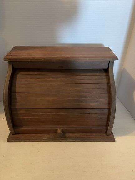 PRIMITIVE WOODEN BREAD BOX 12”x 17” x 11”