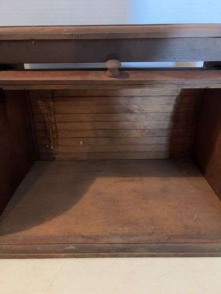 PRIMITIVE WOODEN BREAD BOX 12”x 17” x 11”