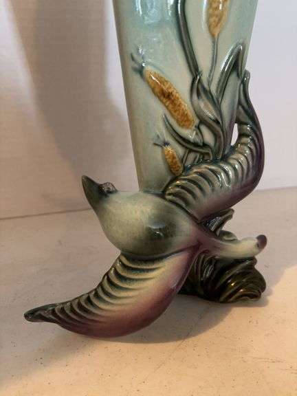 HULL POTTERY NUMBER 97 FLYING GOOSE BUD VASE 11”