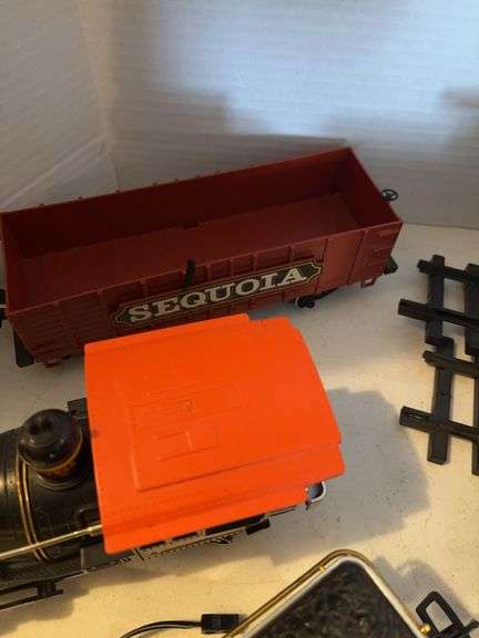 TIMBERWOLF TOY TRAIN CARS WITH ENGINE AND TRACKS