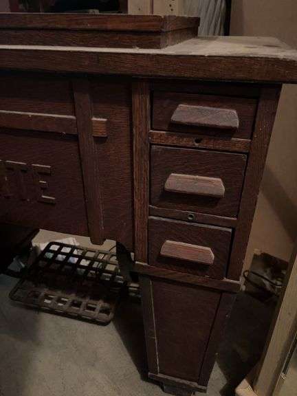 ANTIQUE WHITE ROTARY SEWING MACHINE WITH CABINET AND DRAWERS