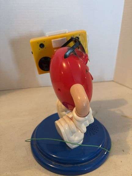 8” M&M AM/FM RADIO