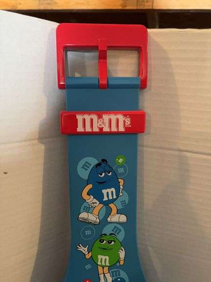 36” M&M WALL CLOCK