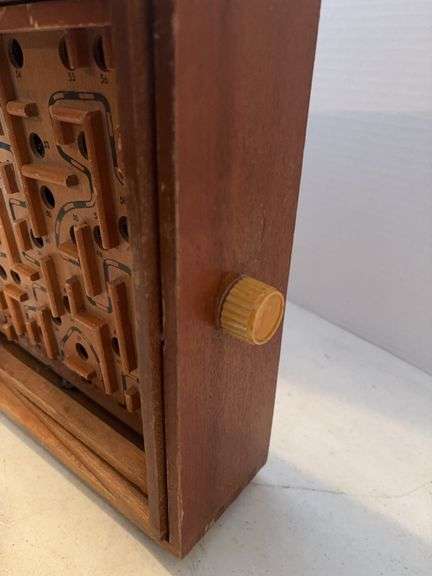 VINTAGE WOODEN MARBLE LABYRINTH TILT GAME 12” x 13”