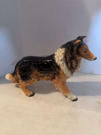 18” x 11.5” GOEBEL WESTERN GERMANY DOG FIGURINE