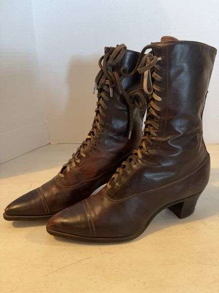 10” VINTAGE LEATHER LADYS BOOTS ANTIQUE