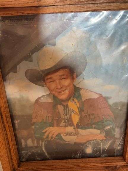 16.5 x 13” OAK FRAME WITH ROY RODGERS PUZZLE