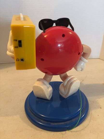 8” M&M AM/FM RADIO