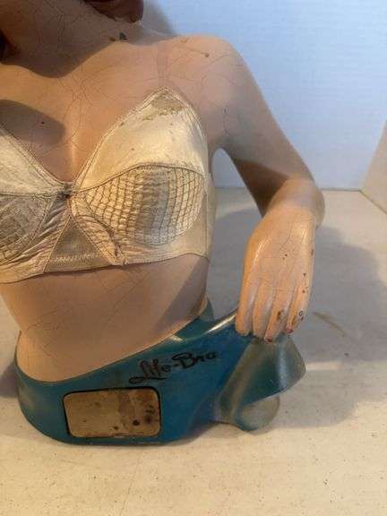 VINTAGE FORM FIT LIFE BRA ADVERTISEMENT DISPLAY DEPARTMENT STORE