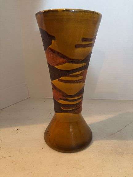 11” ROYAL HAEGER POTTERY VASE