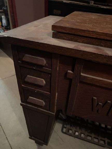 ANTIQUE WHITE ROTARY SEWING MACHINE WITH CABINET AND DRAWERS