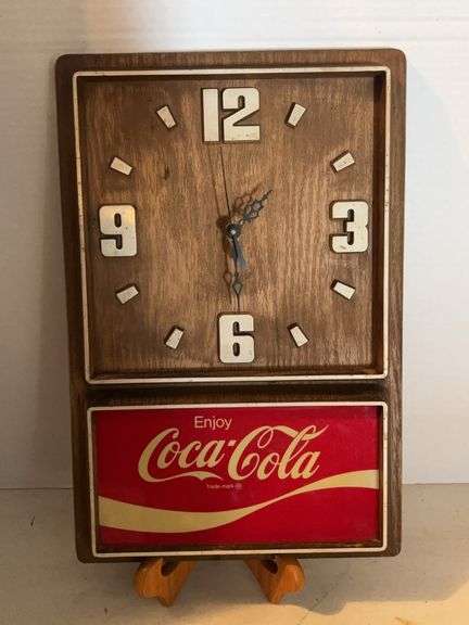 18” x 12” COCA COLA WALL CLOCK