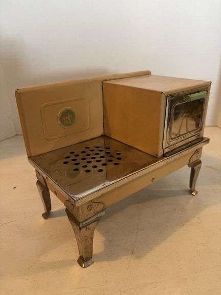 KOKOMO LITTLE LADY ANTIQUE TOY ELECTRIC STOVE WITH OVEN 10” x 8”