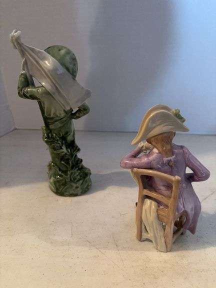 PAIR OF CHINA FIGURINES