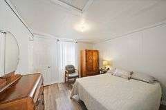 Prime Auction Opportunity in Pinecraft, Florida