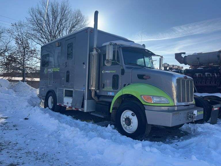 2007 Peterbilt Data Van PB330 showing 69,819 mi, hrs unknown - runs