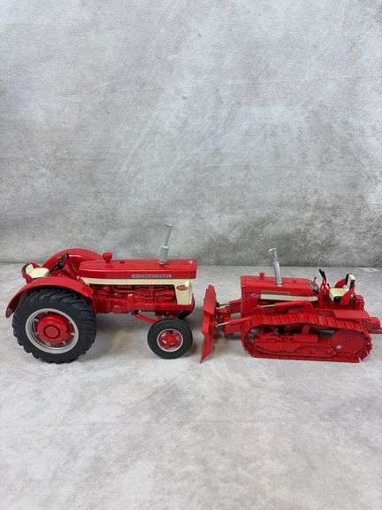 International 660 model tractor & International TD-340 model crawler - both die-cast, 1/16 scale
