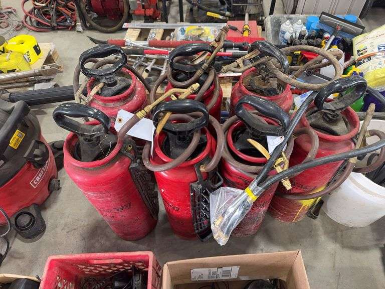 (7) Heavy Duty Sprayers