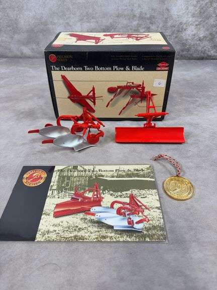 Dearborn model two bottom plow and blade - Precision Series - 1/16 scale