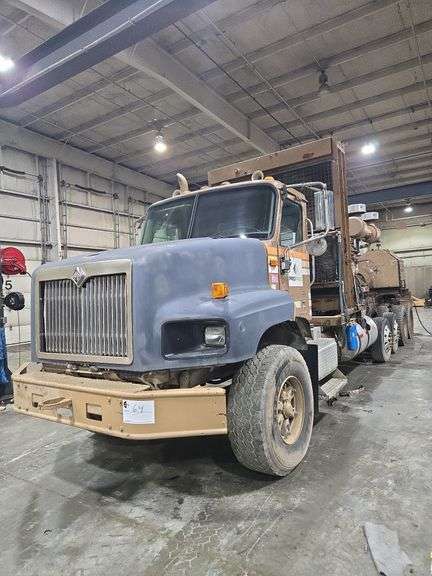 2010 International Paystar DF567 showing 45,919 mi, 14,020 hrs - runs