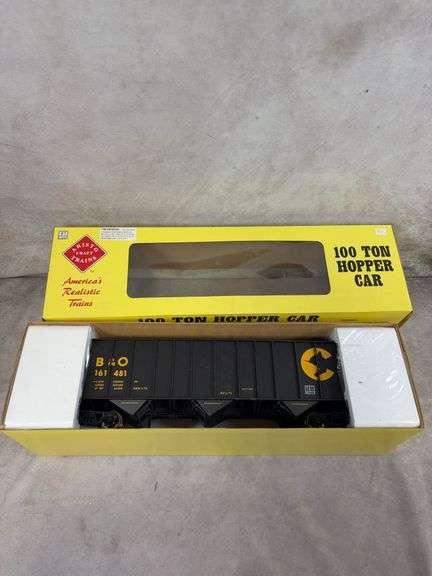 Aristocraft 100 ton model train hopper car - see photos