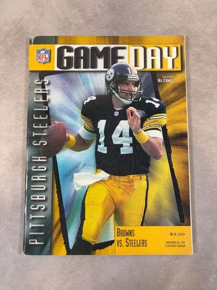 NFL Gameday Program Cleveland Browns vs Pittsburgh Steelers Cleveland Stadium  Nov 26 1995