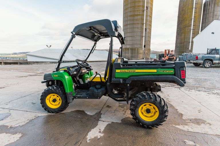 John Deere 625XUV 4x4 Gator