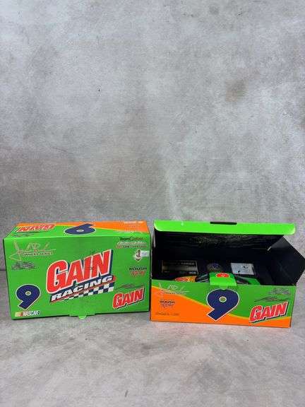 (2) 2002 Jeff Burton #9 Roush Racing Gain NASCAR die-cast replicas - 1/24 scale