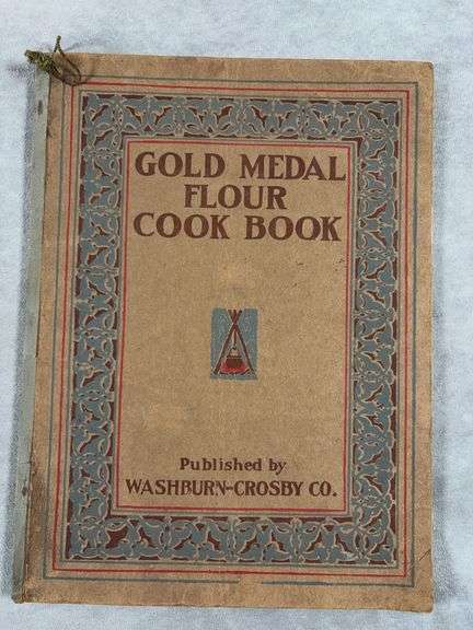 1917 dated Gold Medal Cookbook   Nice!