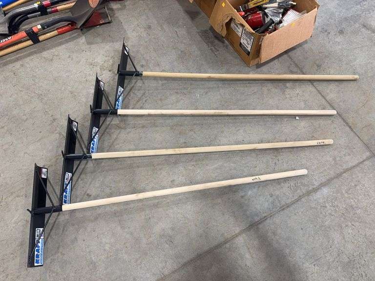 (4) Kraft Concrete Placers