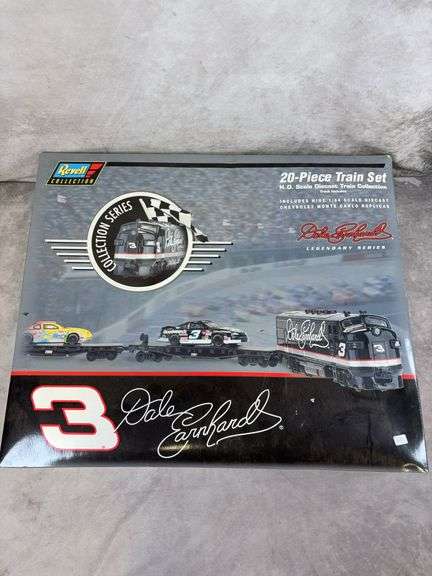 Revell 20-piece train set - H.O. scale diecast train collection - Dale Earnhardt Legendary Series