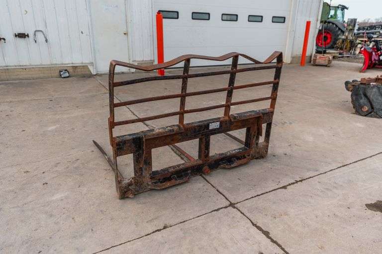 Mast farm hay forks Skid Loader attachment