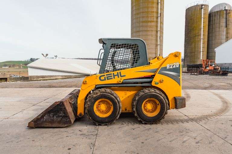 2015 Gehl 220 Skid Loader