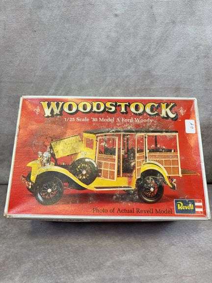 Woodstock '30 model A Ford Woody - 1/25 scale - dirty