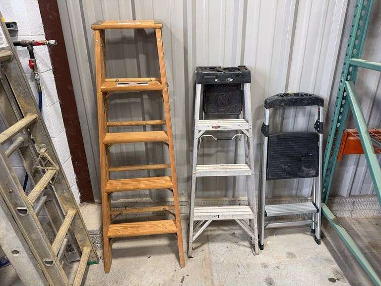 (3) Ladders