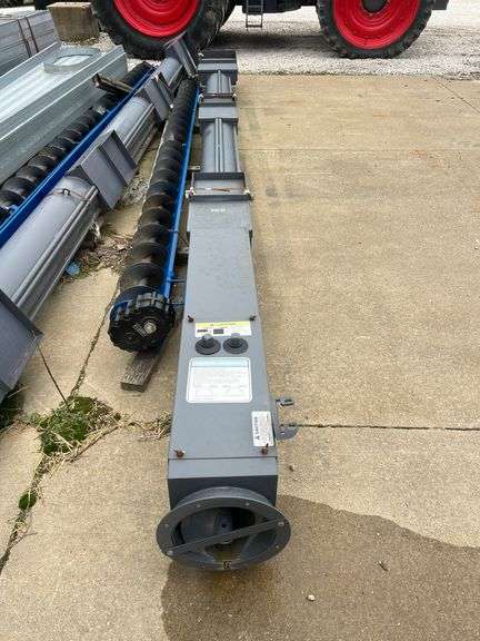 Norstar Industries 30/31 Bin Power Sweep - NEW