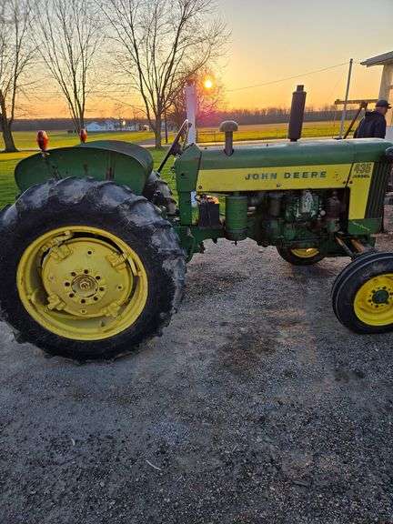 John Deere 435